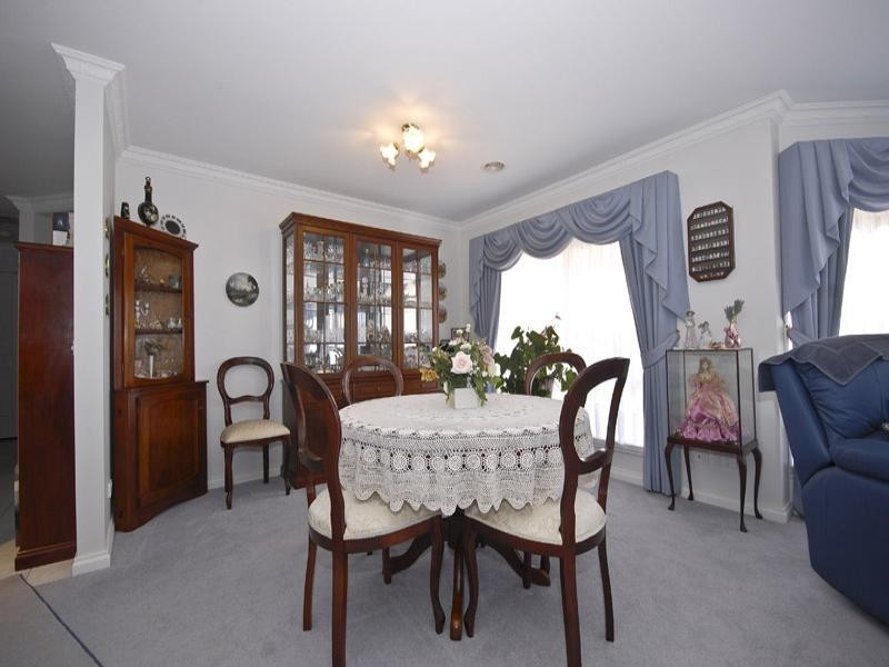 18 Baystone Place, Lilydale VIC 3140