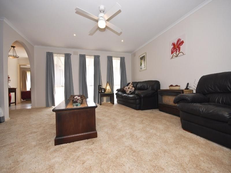 50 Winnetka Drive, Lilydale VIC 3140