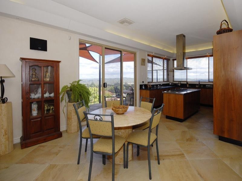 26 Hilledge Lane, Mooroolbark VIC 3138