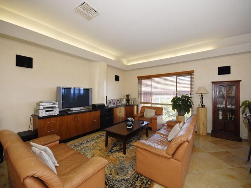 26 Hilledge Lane, Mooroolbark VIC 3138