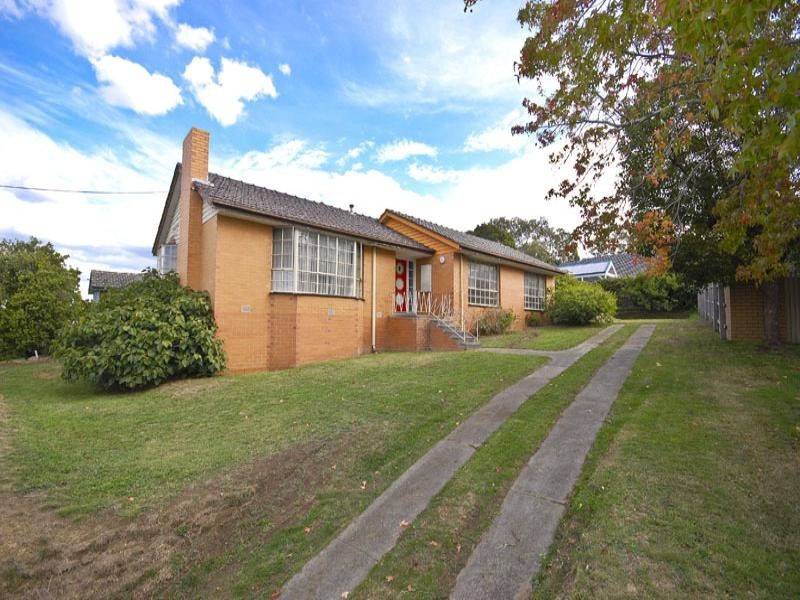 11 Sassafras Drive, Templestowe Lower VIC 3107