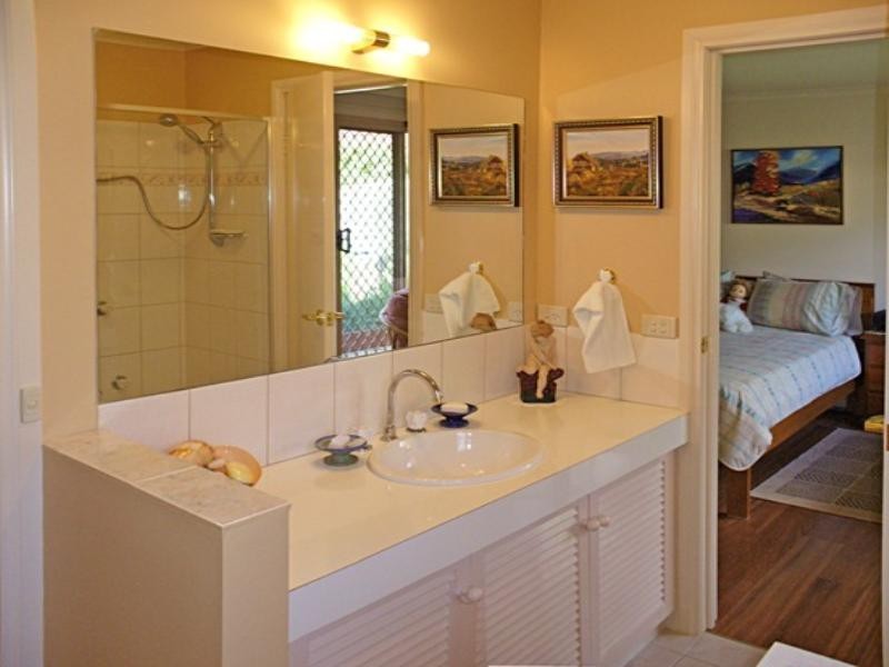 2 Nicholson Crescent, Lilydale VIC 3140