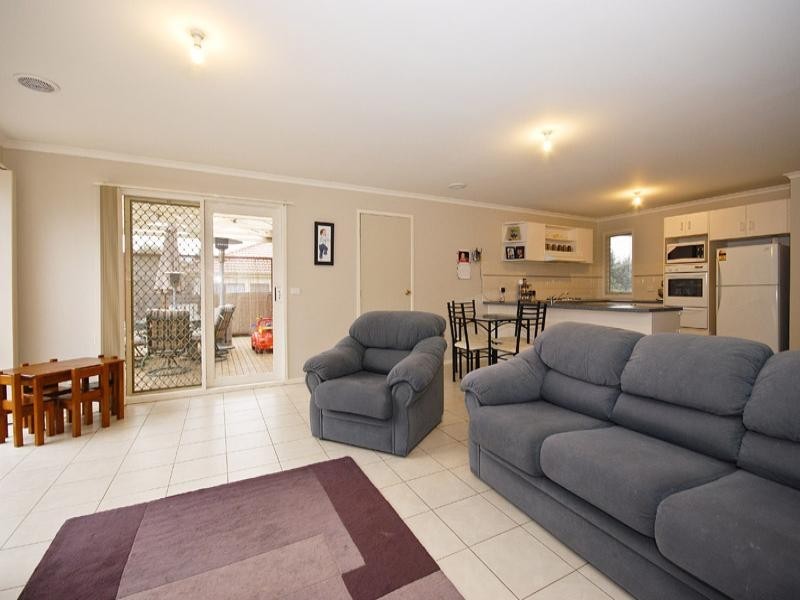 24 Nimblefoot Way, Lilydale VIC 3140