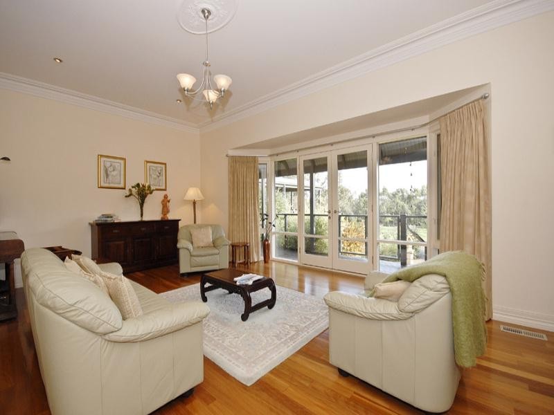 243 Sheffield Road, Montrose VIC 3765