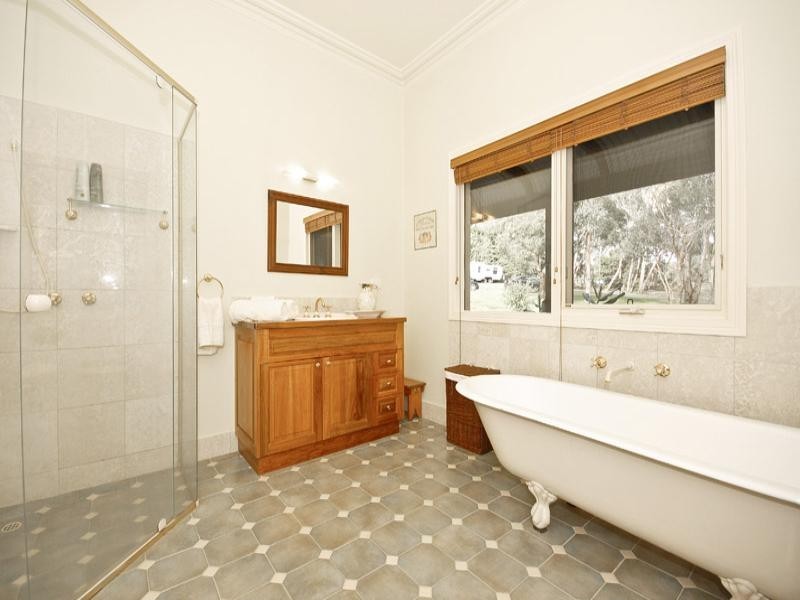 243 Sheffield Road, Montrose VIC 3765