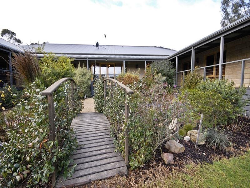 243 Sheffield Road, Montrose VIC 3765
