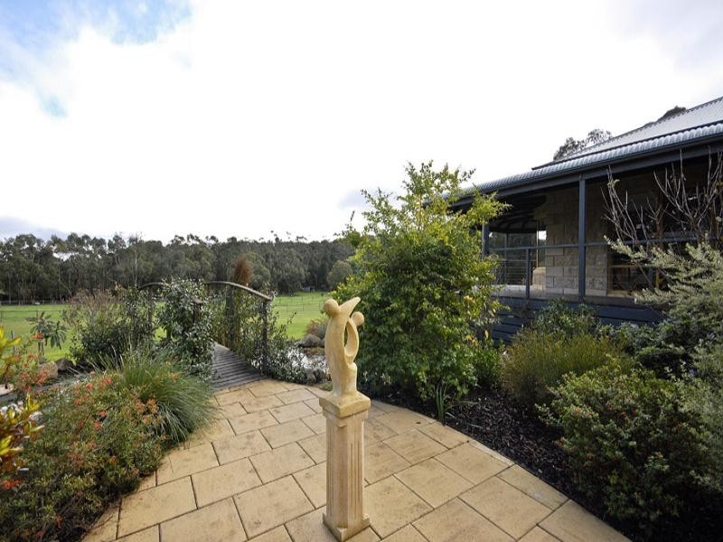 243 Sheffield Road, Montrose VIC 3765