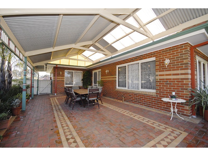 98 Eucalypt Drive, Lilydale VIC 3140