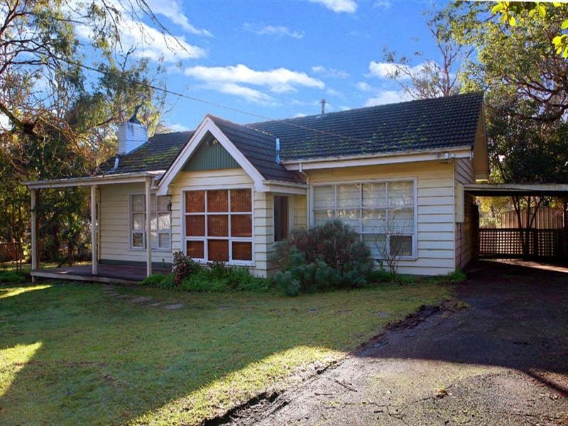 4 Carroll Avenue, Croydon VIC 3136