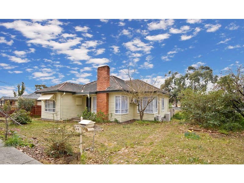 10 CaveHill Road, Lilydale VIC 3140