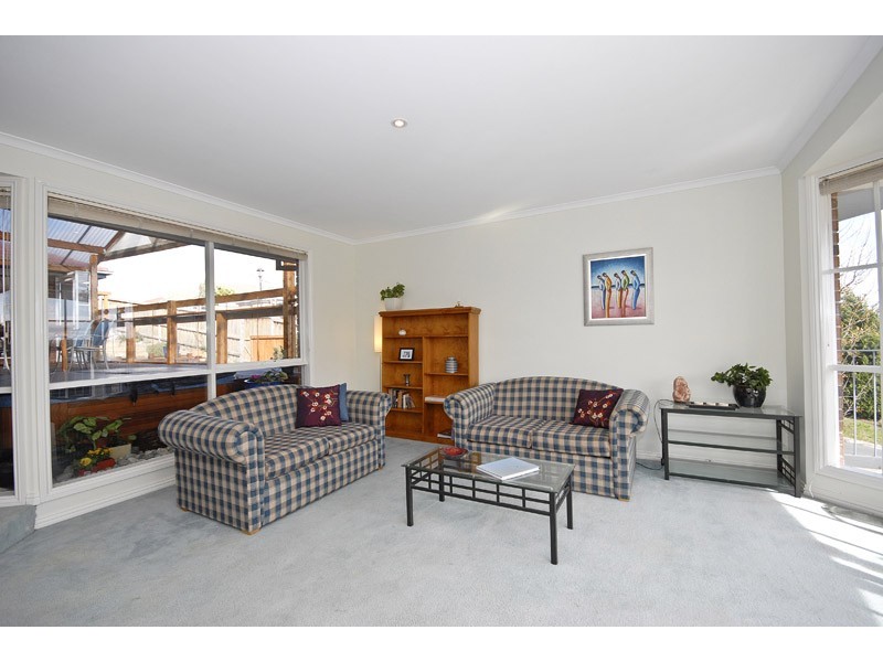 24 Parkview Terrace, Chirnside Park VIC 3116