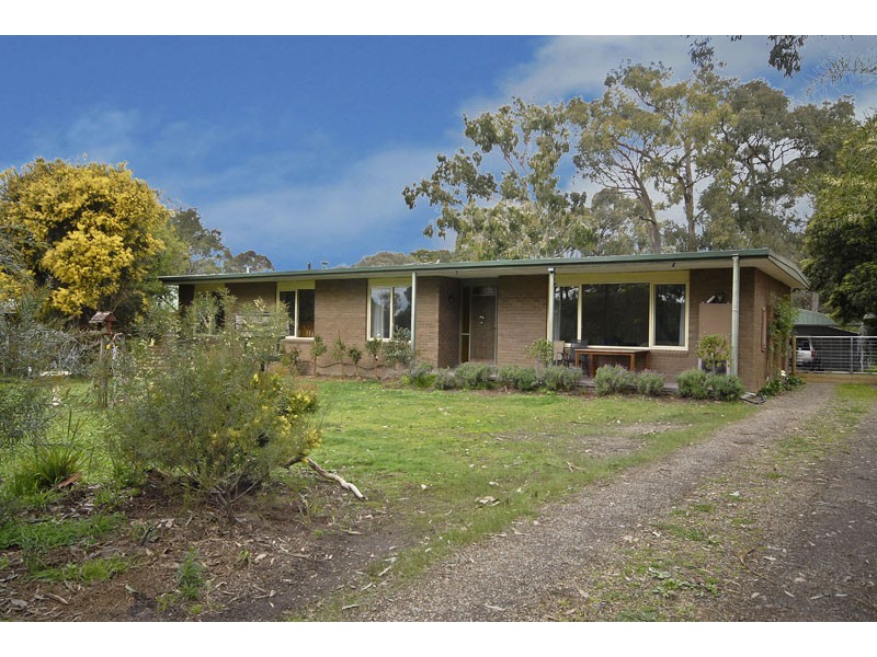 42 Fernhill Road, Mount Evelyn VIC 3796