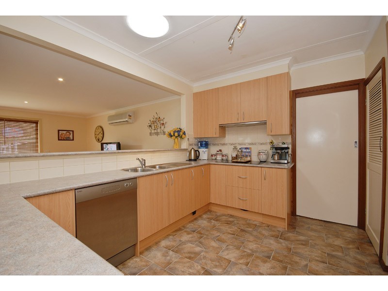 42 Fernhill Road, Mount Evelyn VIC 3796