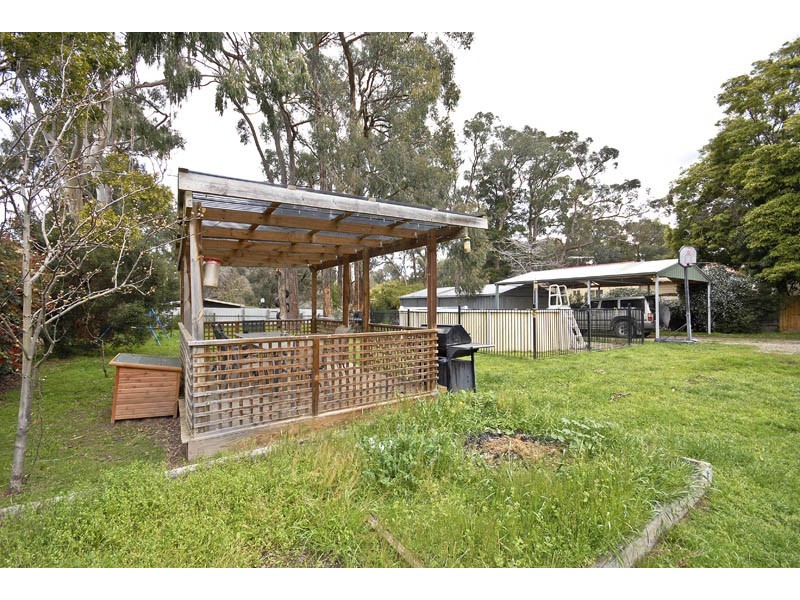 42 Fernhill Road, Mount Evelyn VIC 3796