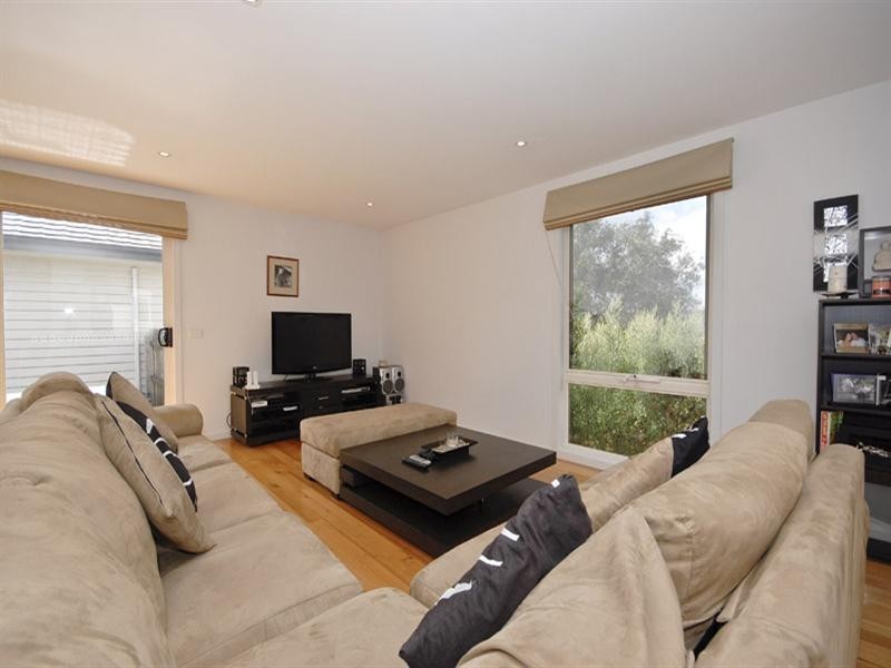 2/10 Clyde Street, Lilydale VIC 3140