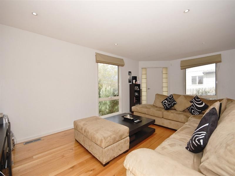 2/10 Clyde Street, Lilydale VIC 3140