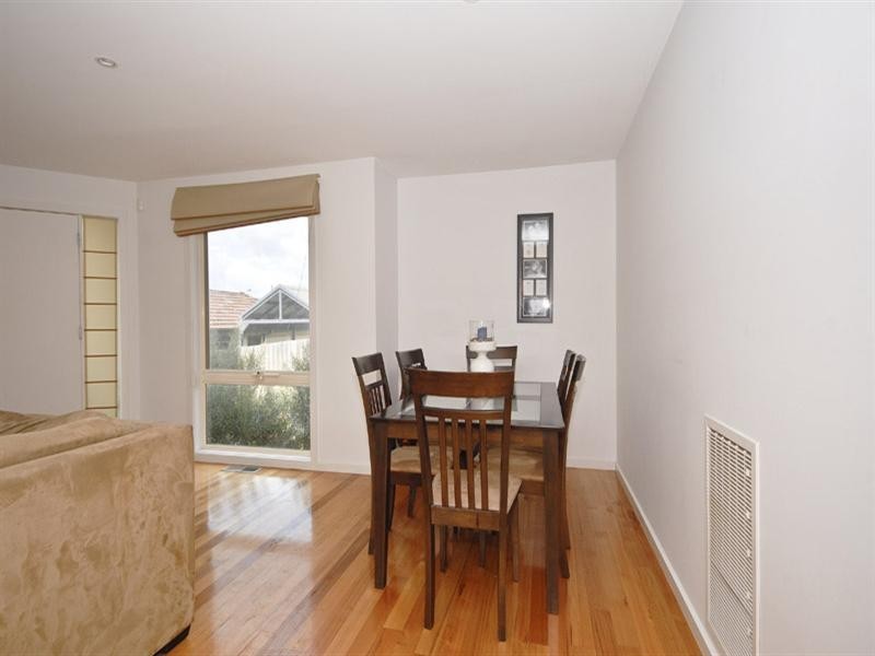 2/10 Clyde Street, Lilydale VIC 3140