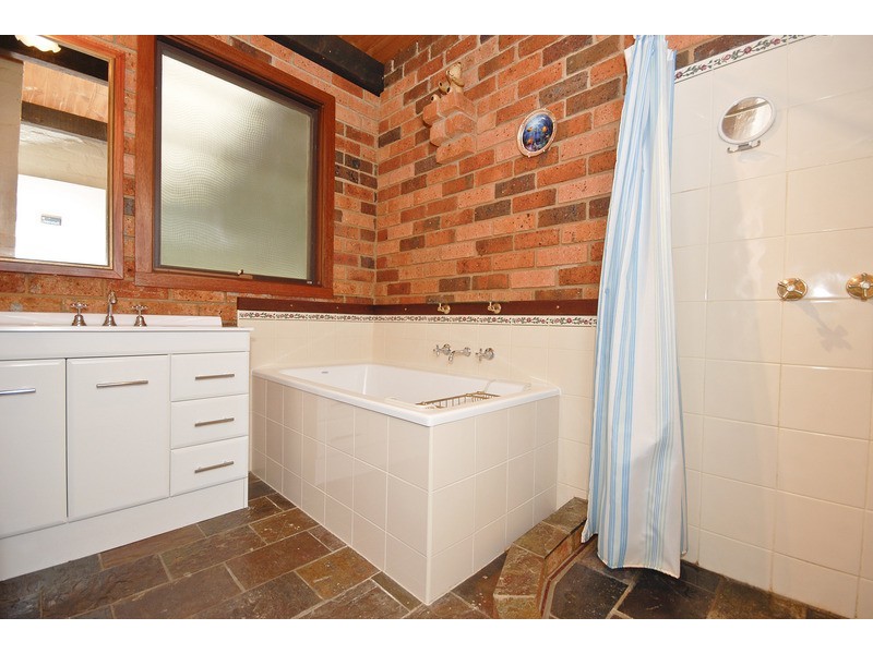 22-24 Heathfield Grove, Montrose VIC 3765