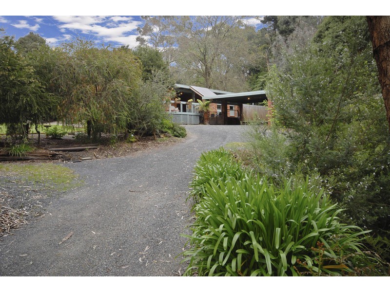 22-24 Heathfield Grove, Montrose VIC 3765