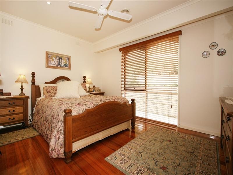 90 Rolling Hills Road, Chirnside Park VIC 3116