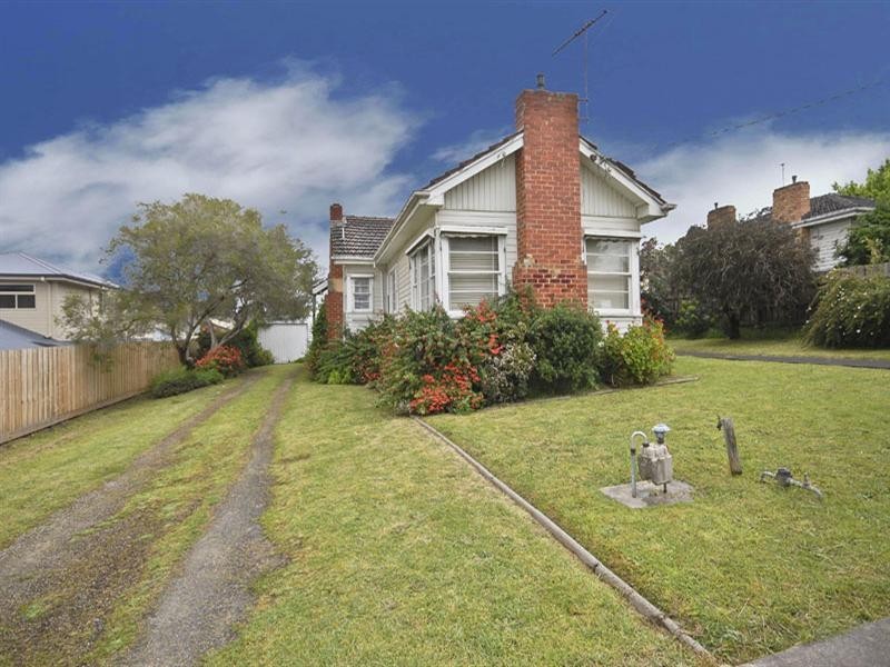 11 Clyde Street, Lilydale VIC 3140