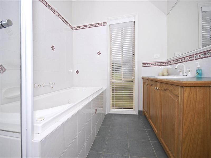 313-315 Monbulk Road, Silvan VIC 3795