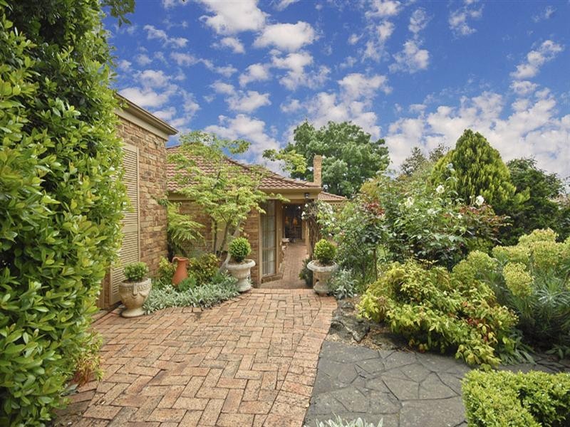 28 Great Oak Court, Mooroolbark VIC 3138