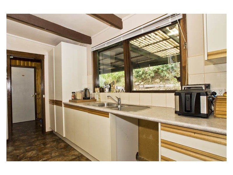 19 Commercial Road, Mount Evelyn VIC 3796