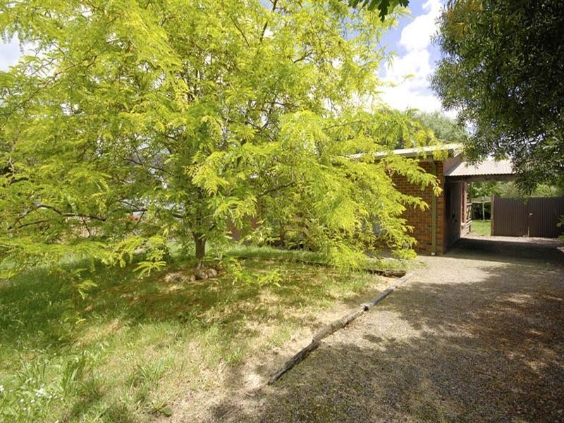 8 Badger Court, Lilydale VIC 3140