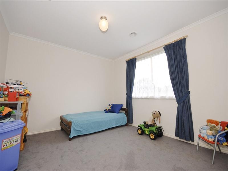 11 Farnham Road, Healesville VIC 3777