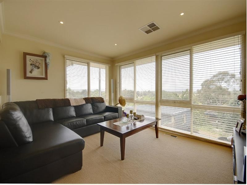 15 Crestway, Lilydale VIC 3140