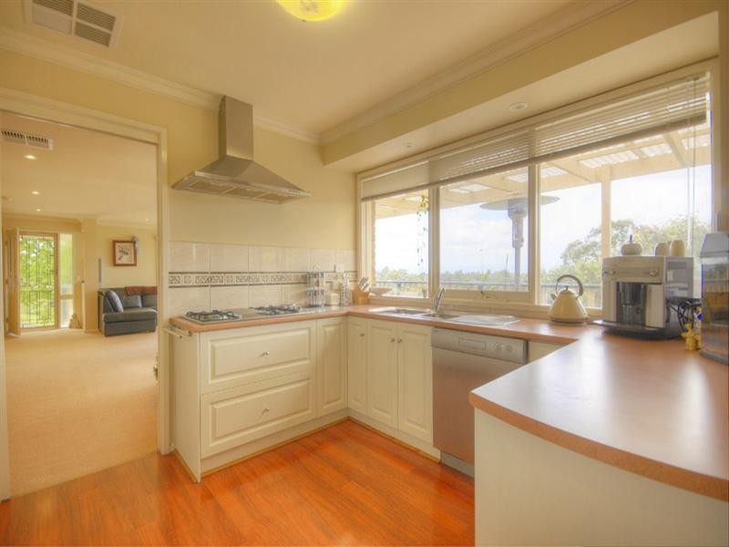 15 Crestway, Lilydale VIC 3140