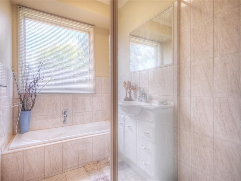 15 Crestway, Lilydale VIC 3140