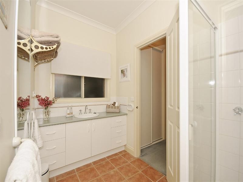 20 Chatswood Grove, Chirnside Park VIC 3116