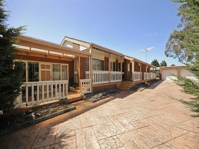 8 Welten Drive, Coldstream VIC 3770