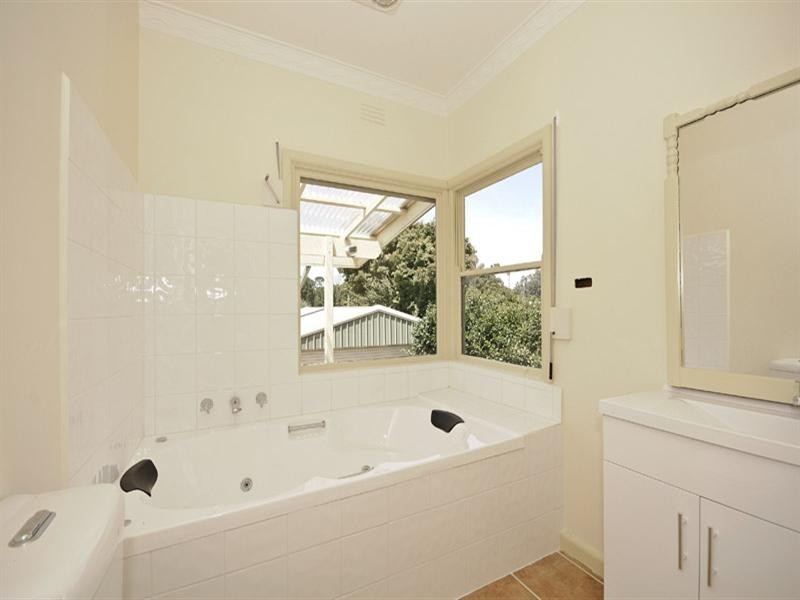 14 Mount Pleasant Road, Monbulk VIC 3793