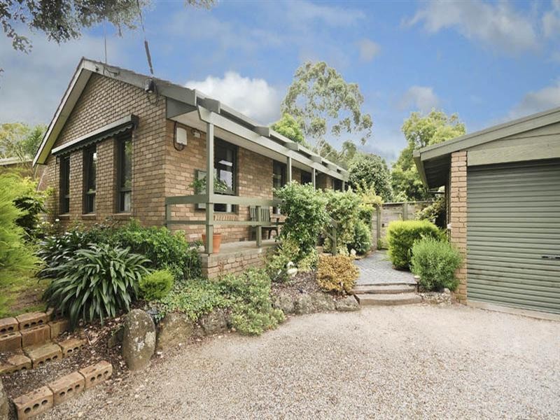 4 Woodpecker Pass, Chirnside Park VIC 3116
