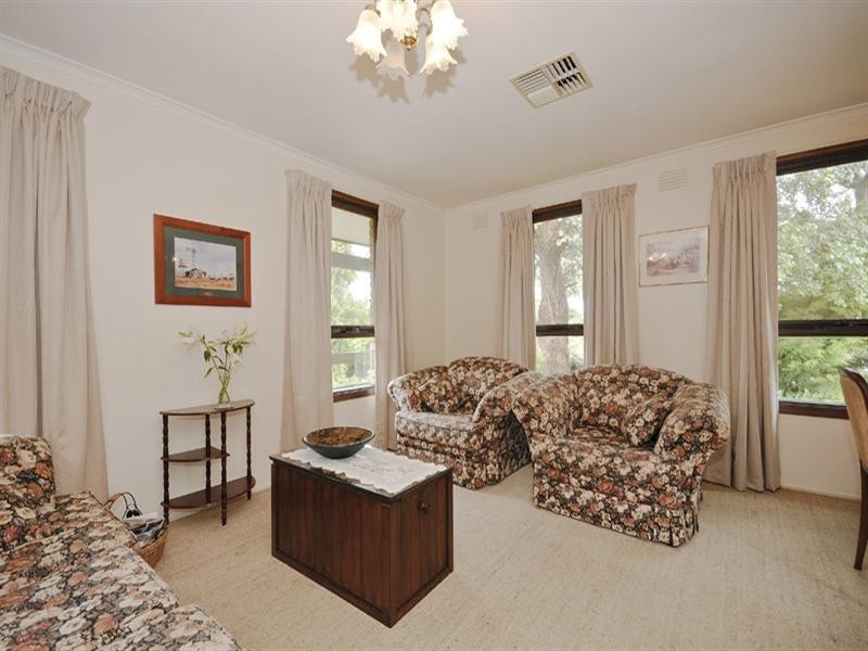 4 Woodpecker Pass, Chirnside Park VIC 3116