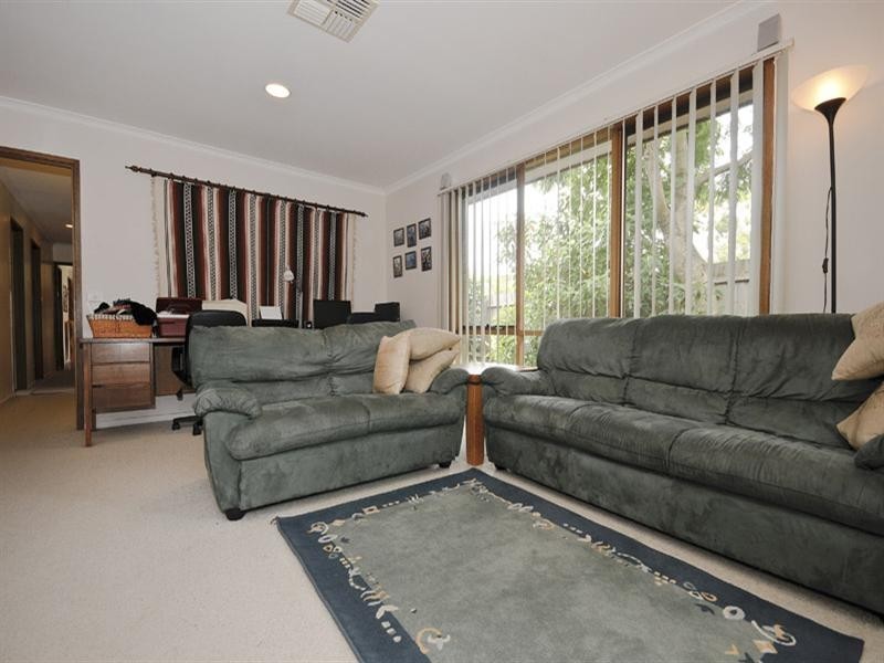 4 Woodpecker Pass, Chirnside Park VIC 3116