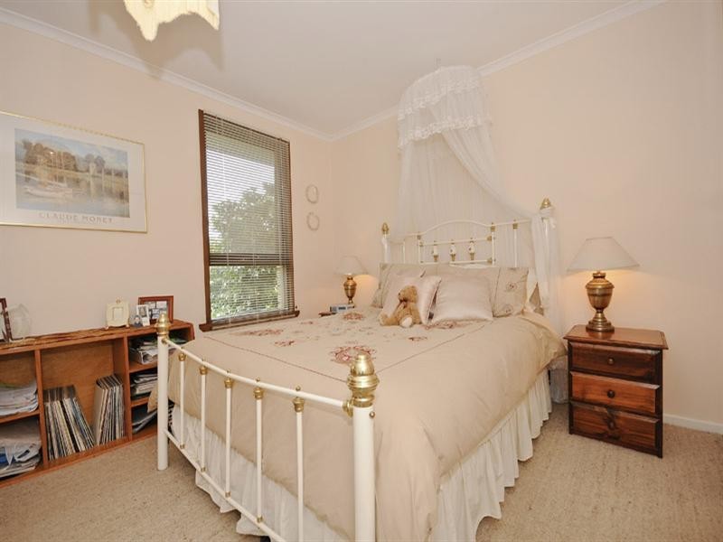 4 Woodpecker Pass, Chirnside Park VIC 3116