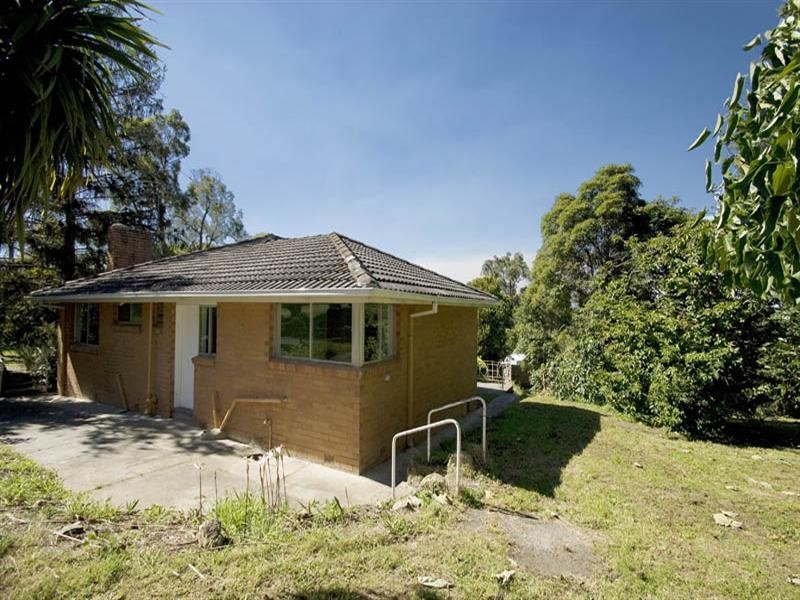 2 Russell Street, Mount Evelyn VIC 3796