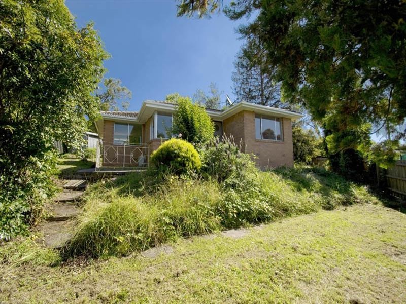 2 Russell Street, Mount Evelyn VIC 3796