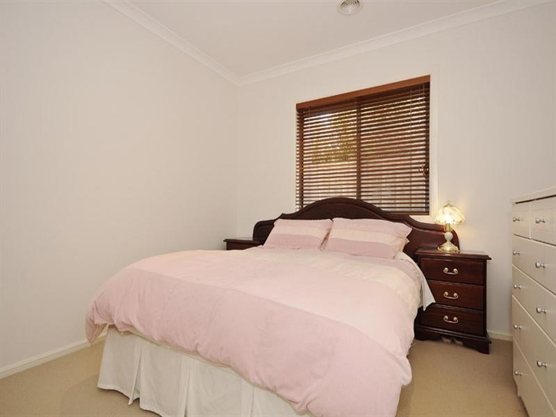 43 Tudor Drive, Mooroolbark VIC 3138