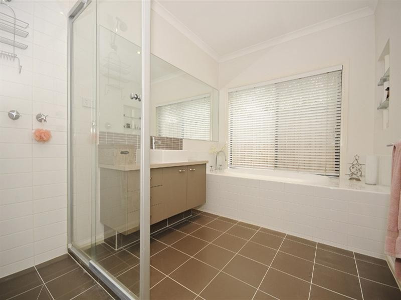 43 Tudor Drive, Mooroolbark VIC 3138