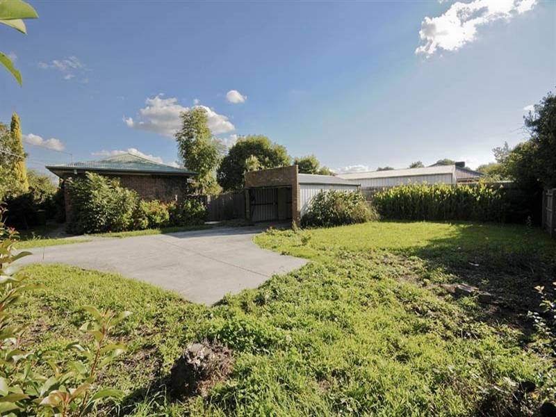 109 Cave Hill Road, Lilydale VIC 3140