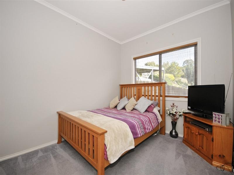 13 Alpine Boulevard, Launching Place VIC 3139