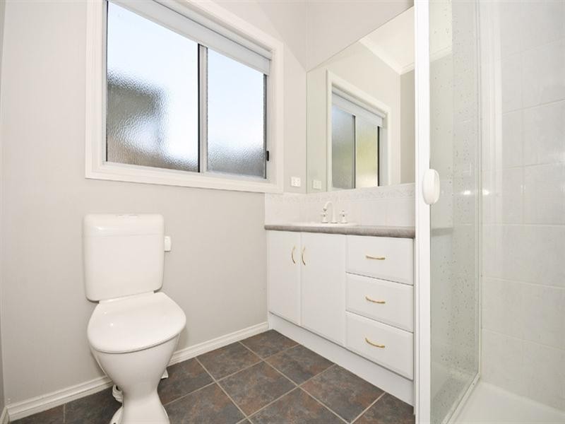 13 Alpine Boulevard, Launching Place VIC 3139