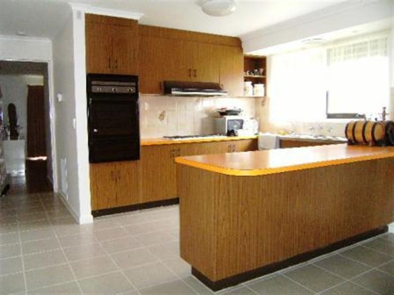 11 Bowen Road, Lilydale VIC 3140