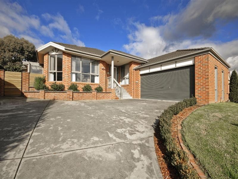 14 Clearwater Drive, Lilydale VIC 3140