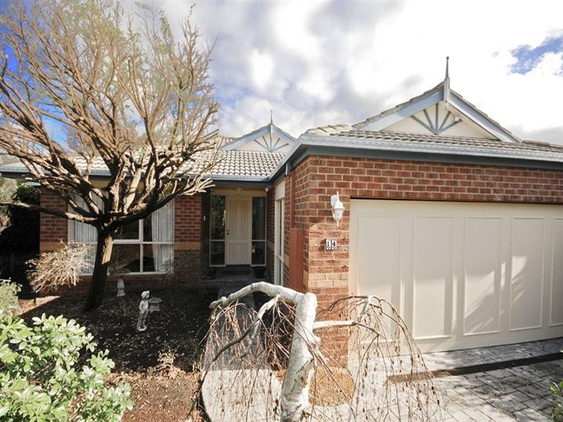 14 Yarraridge Drive, Chirnside Park VIC 3116